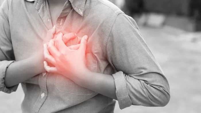 Sessiz Kalp Krizi Nedir? Belirti Vermeden Gelen Tehlike