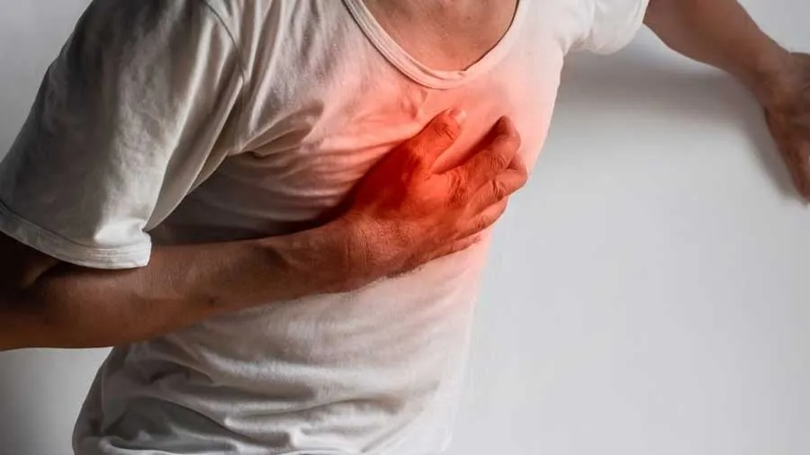 kalp ağrısı mı göğüs ağrısı mı